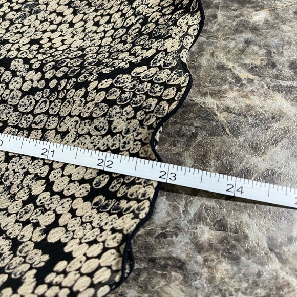 Casual Corner Annex Women's Snake Print Sleeveless V-Neck Top Size 10 - Picture 4 of 7